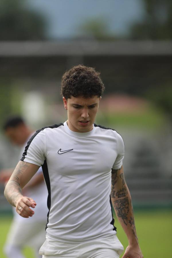 Supremo sorprende con su anuncio, el 'infiltrado' en el entrenamiento y los tiktokers que regresan ante Brasil