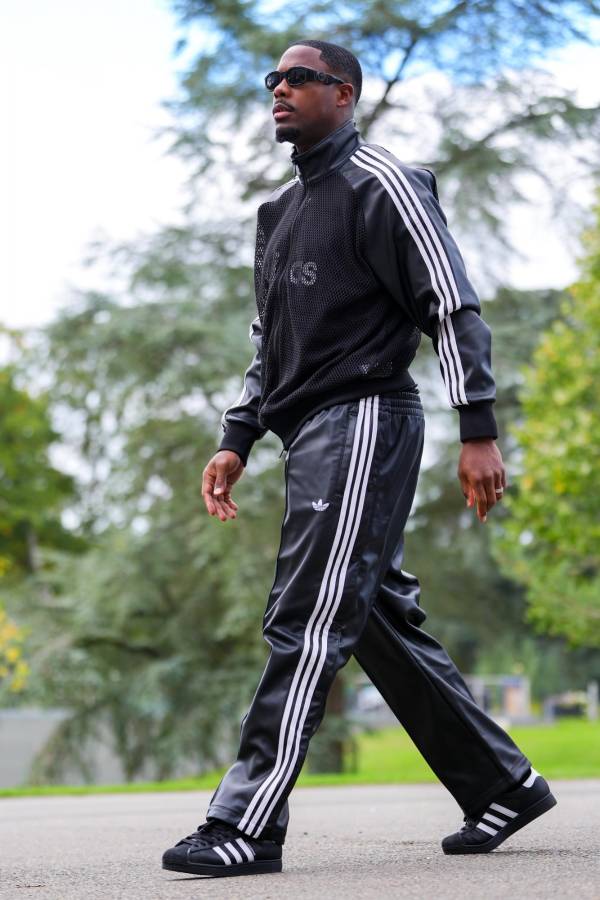 Camavinga superó a Koundé y agita las redes: así llegaron los jugadores de Francia y el look de Mbappé