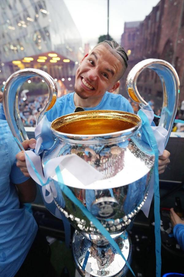 Modric dejará la ‘10’ del Real Madrid para un galáctico; Mourinho dio la sorpresa y Benzema es noticia en Arabia