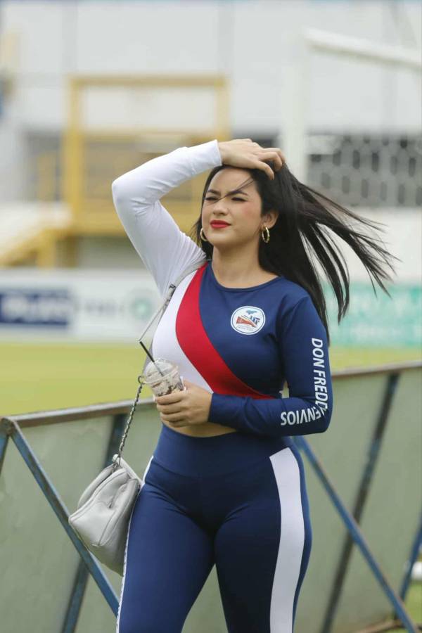 ¡Identificada el bombón en el Morazán! Y el pedido especial para Michaell Chirinos en el Platense vs Olimpia