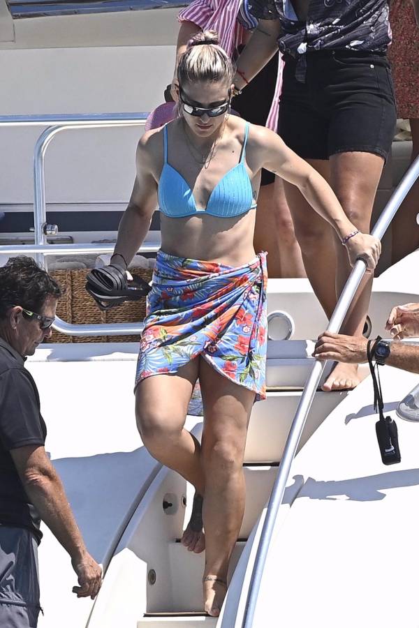 Así son las vacaciones Jenni Hermoso tras su polémico beso: ‘Tatuaje’ dedicado a Rubiales y Alexia Putellas deslumbra