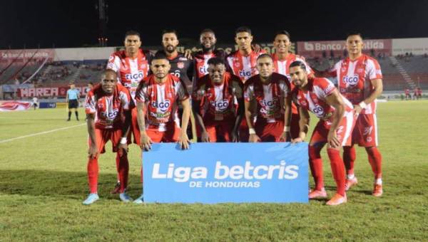 Plantilla del Vida en uno de sus juegos en la Primera División de Honduras.