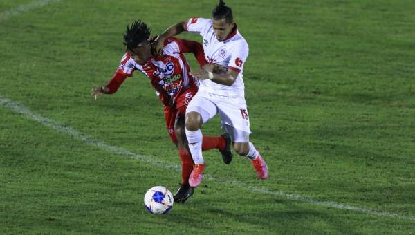 Enfrentamiento entre Vida y Olimpia en la Liga Nacional de Honduras.