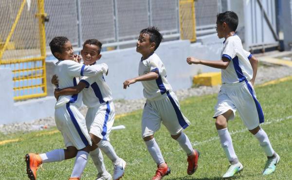 El blog de Gaspar Vallecillo: “Modelo de juego para el fútbol de Selecciones que repercuta en la Mayor”