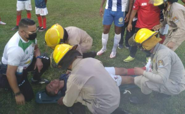 El futbolista del Arsenal de Cantarranas sufrió un paro respiratorio, según reportes.