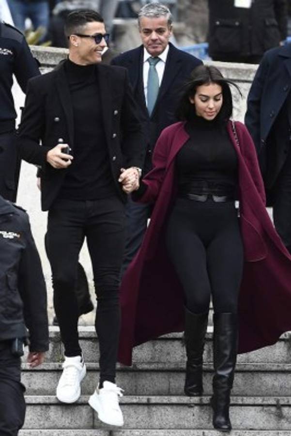 FOTOS: Georgina opacó a Cristiano Ronaldo en audiencia en los juzgados