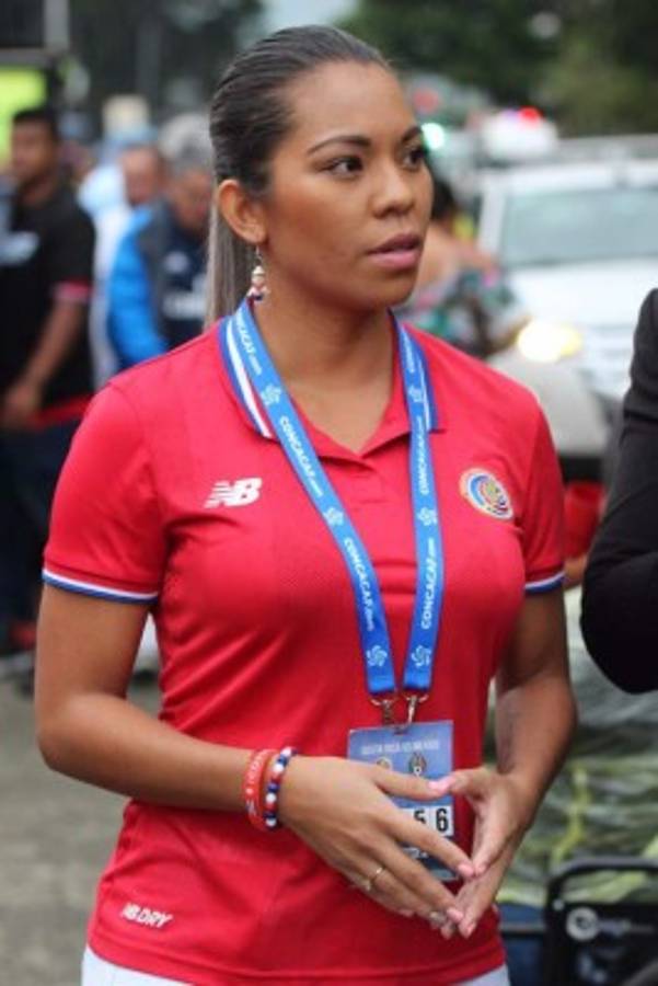 ¡Preciosas! La belleza se hizo presente en el juego Costa Rica - México