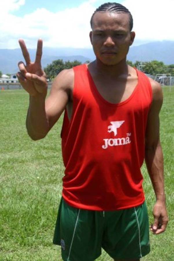 FOTOS: Emil Martínez, el hombre al que la rodilla le rompió su sueño