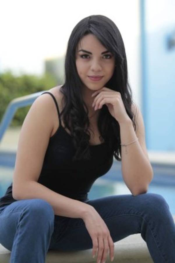 FOTOS: Stephany Martínez, una de las instructoras más bellas de Honduras