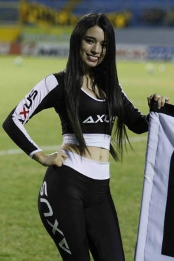 FOTOS: Las sensuales chicas que adornaron la cuarta jornada de la Liga