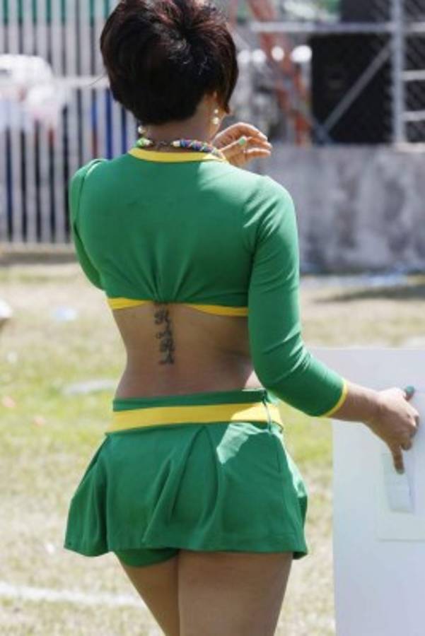 FOTOS: Las chicas más lindas de la ida de final en Honduras