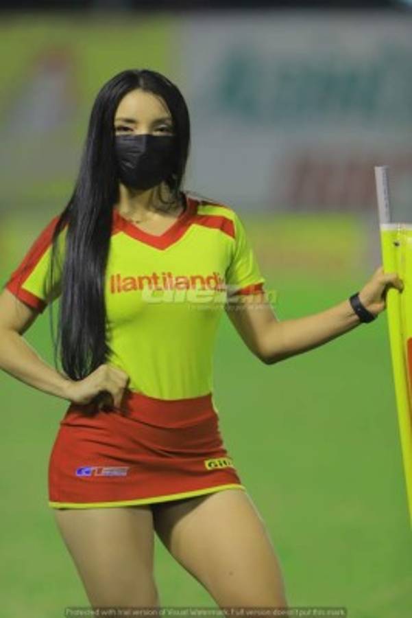 ¡No se vio en TV! El enorme beso de Chavasco; la belleza que eclipsó La Ceiba y la furia de Jorge Cardona