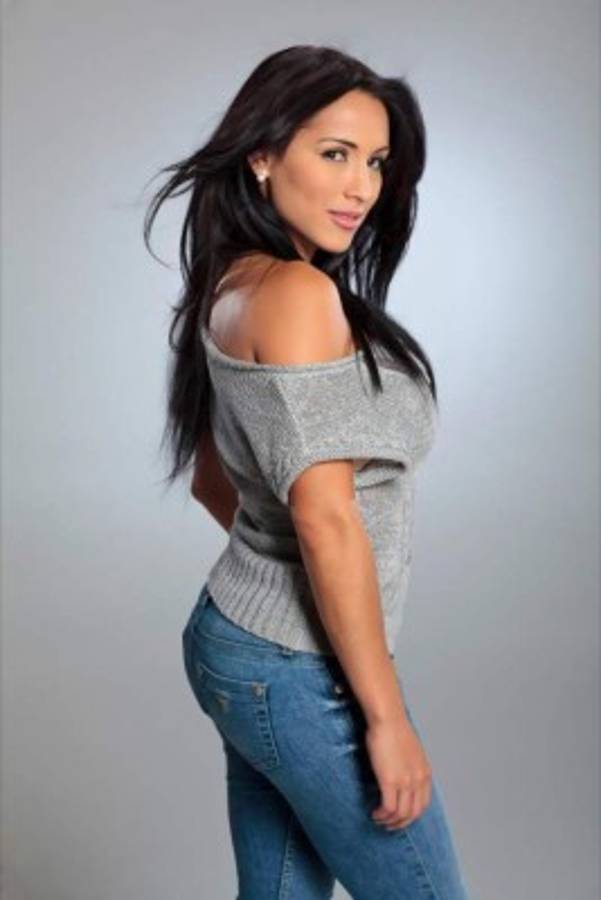 Jeinny Lizarazo, la modelo venezolana que celebra por alto la clasificación del Real Madrid