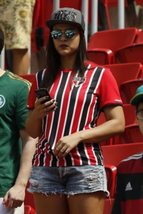 BELLEZAS: Las mujeres que engalanaron el Honduras-Argentina de Rio-2016