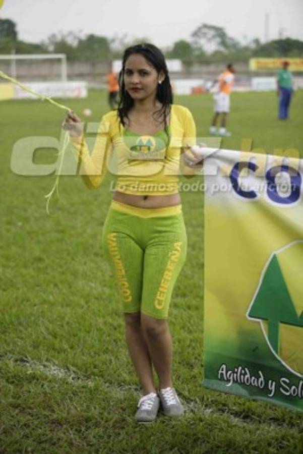 Sangre, abejas, chicas lindas y besos en las fotos curiosas de la fecha 7&nbsp;&nbsp;