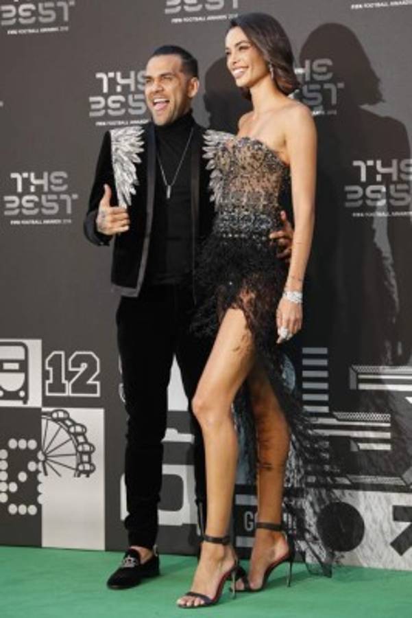 The Best: Dany Alves, Marcelo y Carlos Tábora desfilan en por la alfombra verde