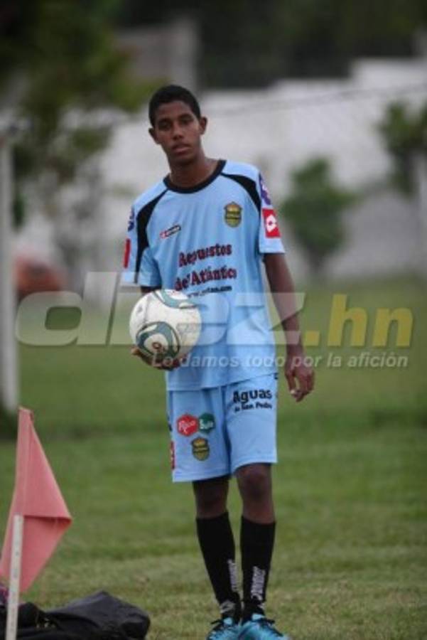 EN FOTOS: Así entrena el hijo de Carlos Pavón en Olimpia