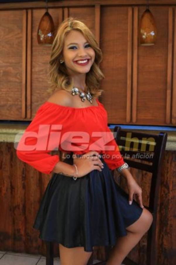 ¡Qué calor! Así es Michell Lagos, la sensual presentadora del clima