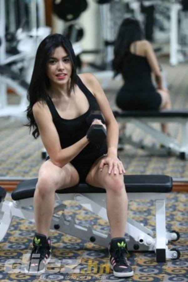 FOTOS: Así es Karla Álvarez, la chica que revela que algunos hombres le dicen que intimida