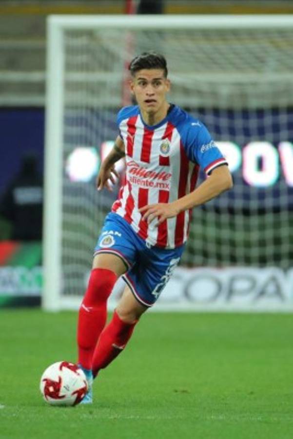 Increíble barrida de Vucetich: Las 12 bajas oficiales de Chivas de cara al Guardianes 2021