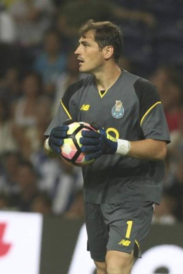 MERCADO: El sorprendente fichaje que negocia el Barcelona; Figura mexicana es noticia en Europa