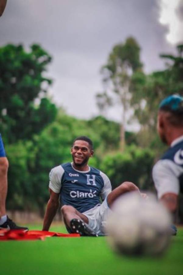 Así fue el tercer día de entreno de la 'H': la 'mesa de billar' que le cautiva a Coito y los que faltan en integrarse