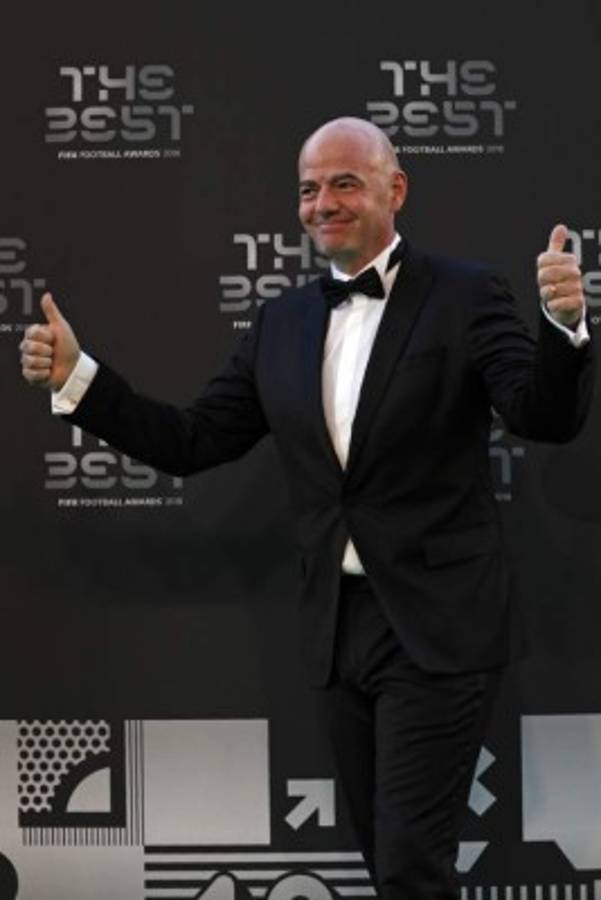 The Best: Dany Alves, Marcelo y Carlos Tábora desfilan en por la alfombra verde