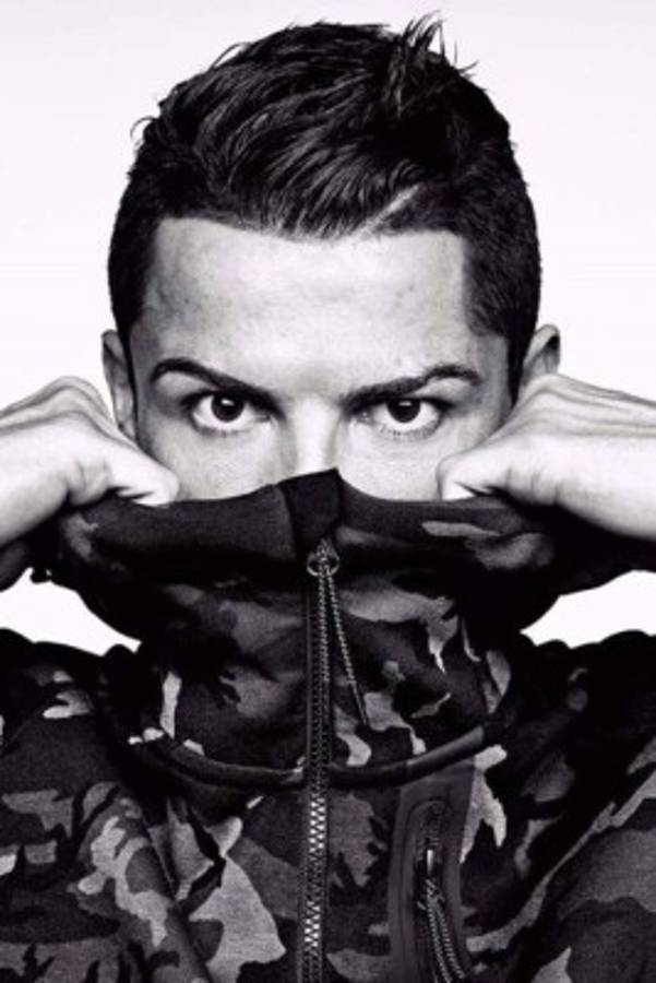 FOTOS: Así ha hecho Cristiano Ronaldo del Selfie una moda mundial