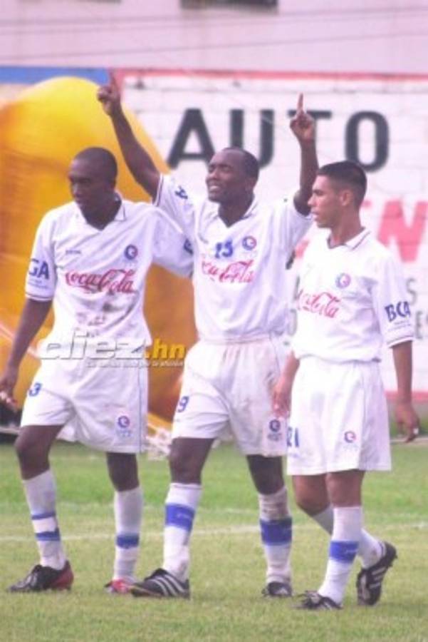 Colección de fotos históricas del Olimpia en su 103 aniversario