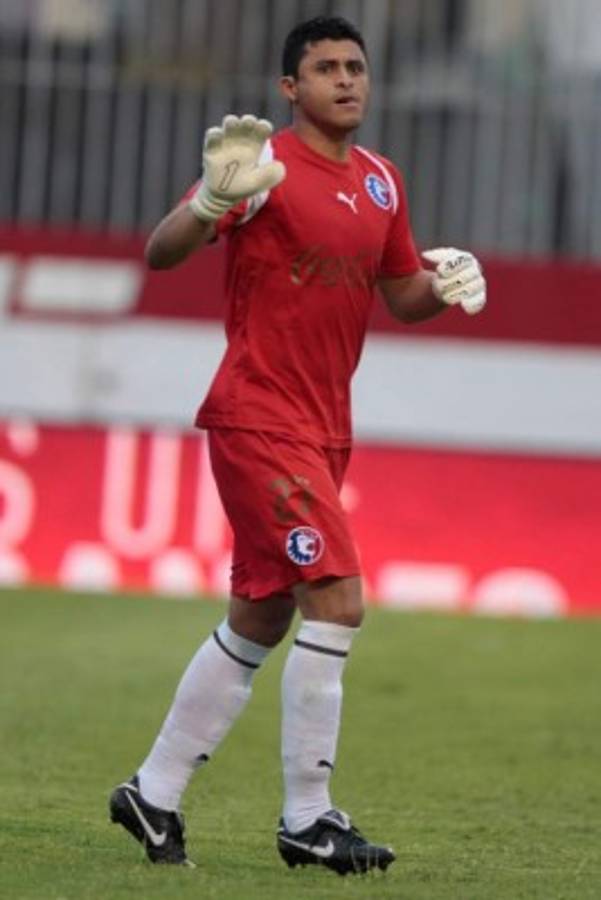 ¡Uno murió y otro se retiró a los 29 años! La actualidad del Olimpia que enfrentó al AC Milan