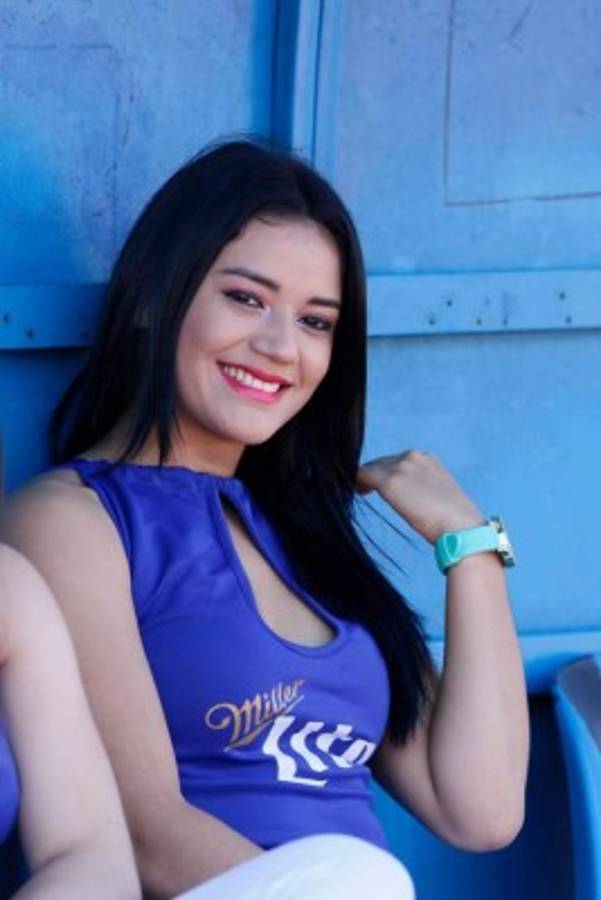 ¡Solo bellezas! Estas son las lindas chicas que adornaron los juegos de Liga Nacional