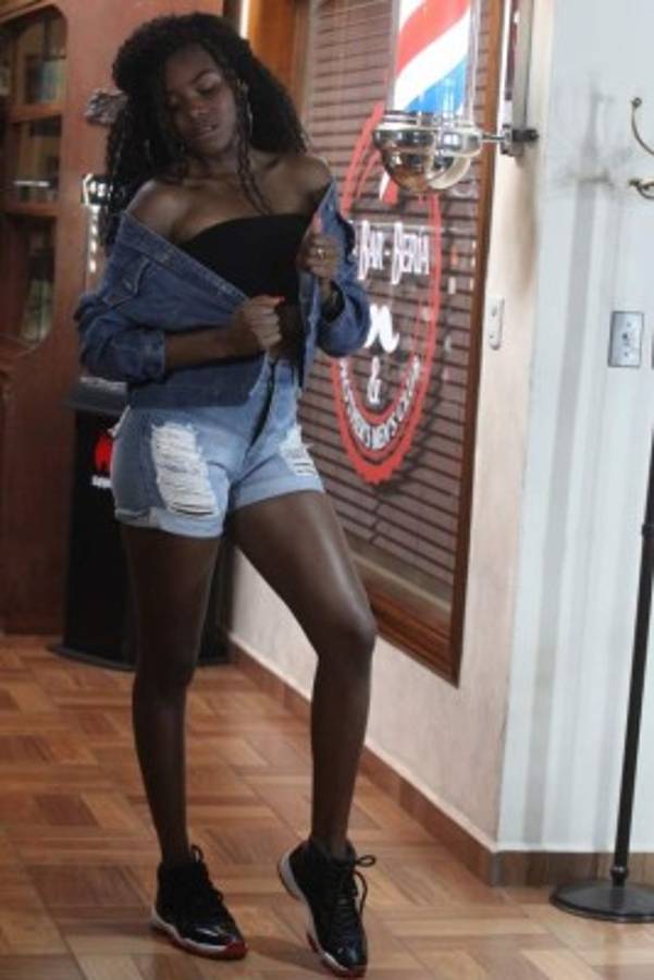 ¡LINDURA! Conocé a Lehiry, la modelo que es hermana del futbolista del Juticalpa Elmer Güity