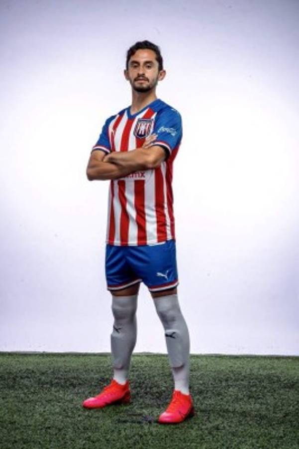 Increíble barrida de Vucetich: Las 12 bajas oficiales de Chivas de cara al Guardianes 2021