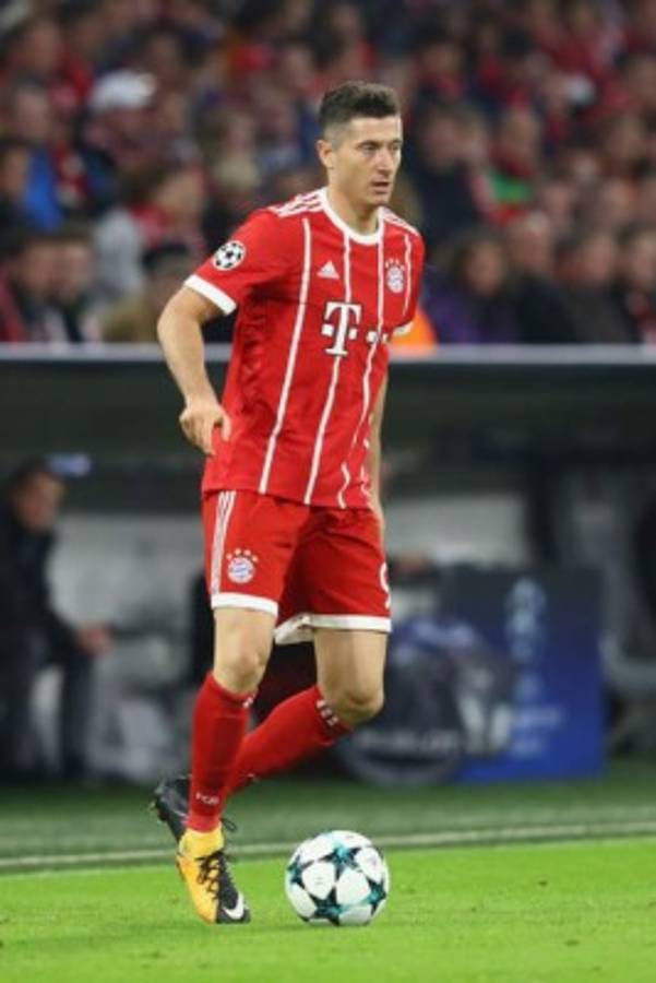 FICHAJES: PSG tienta a CR7; Madrid tiene nuevo delantero y pelea crack con el Barça