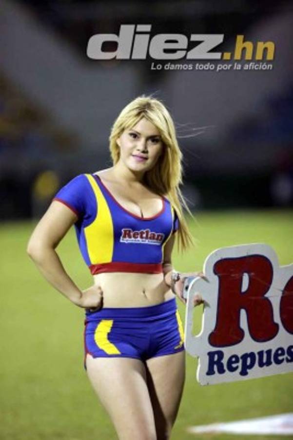 Las mejores imágenes de ambiente Real España-Olimpia.