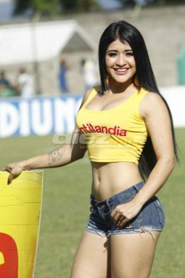 ¡MAMIS! Las chicas que iluminaron con su belleza el estadio Yankel Rosenthal