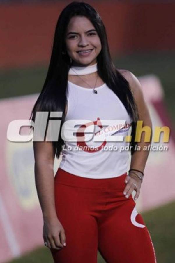 ¡HERMOSAS! Las bellas damas que engalan en los estadios de Liga Nacional