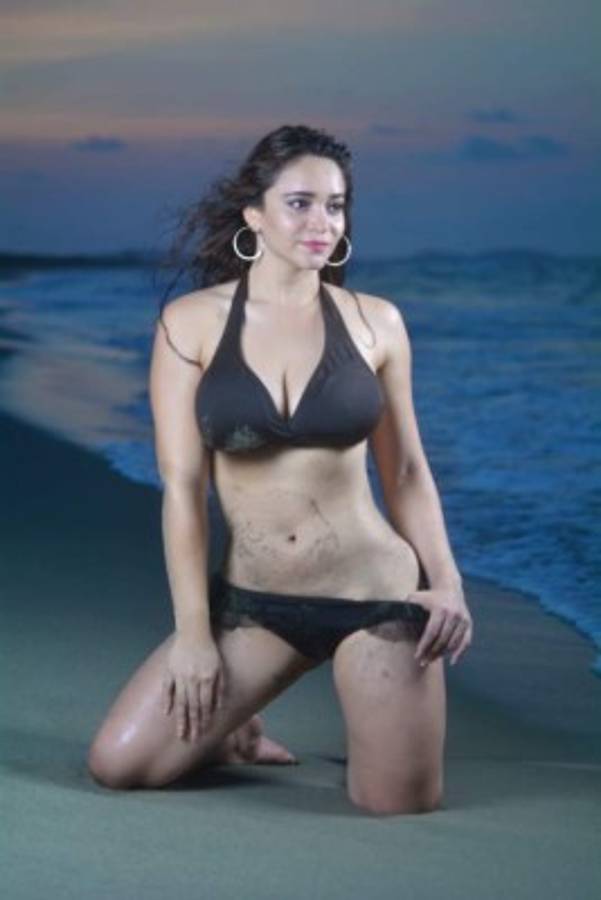 EN FOTOS: Yerlis Camacho, la espectacular colombiana que radica en La Ceiba