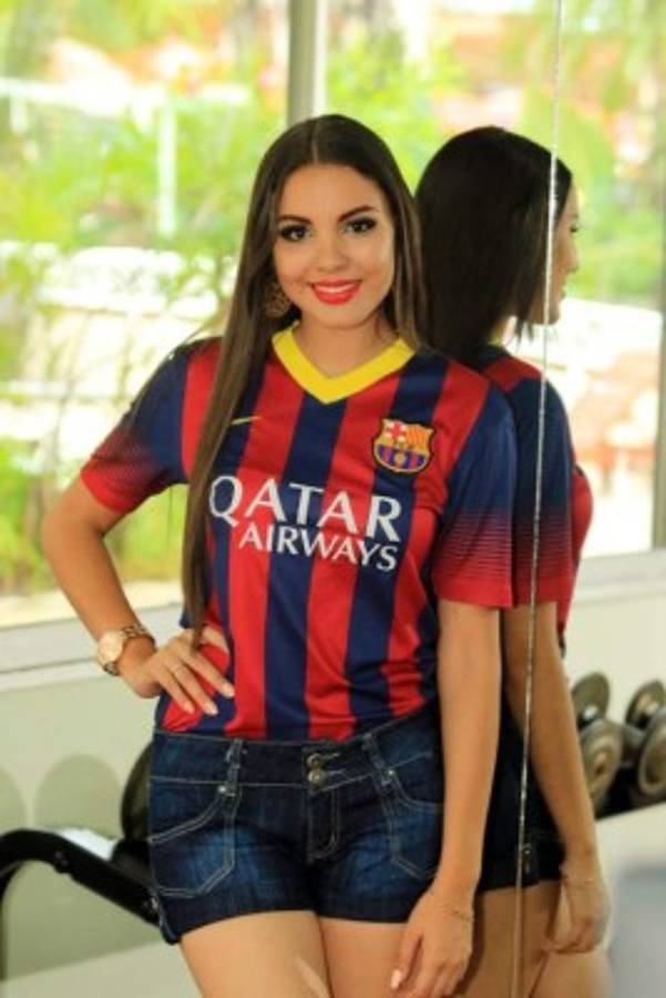 Vanessa Villars 'despierta Honduras' con su radiante belleza