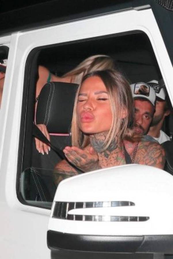 FOTOS: Argentino 'Kun' Agüero es vinculado con misteriosa mujer tatuada