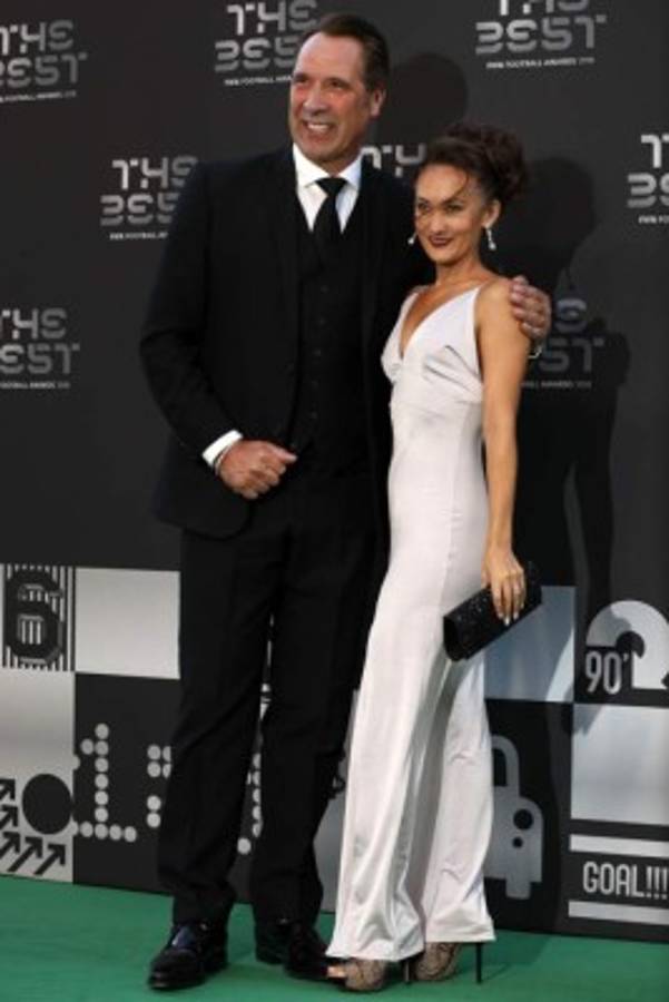 The Best: Dany Alves, Marcelo y Carlos Tábora desfilan en por la alfombra verde