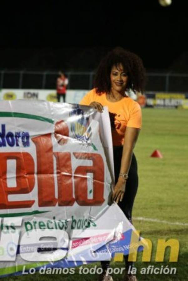 No se vio en TV: La frustración de Troglio y Olimpia tras perder el invicto; Olanchito y sus bellezas