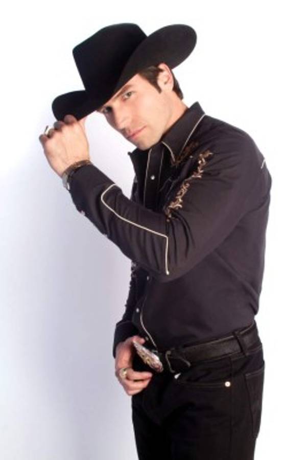 FOTOS: Así es 'El Señor de los Cielos', campeón nacional de jabalina en México