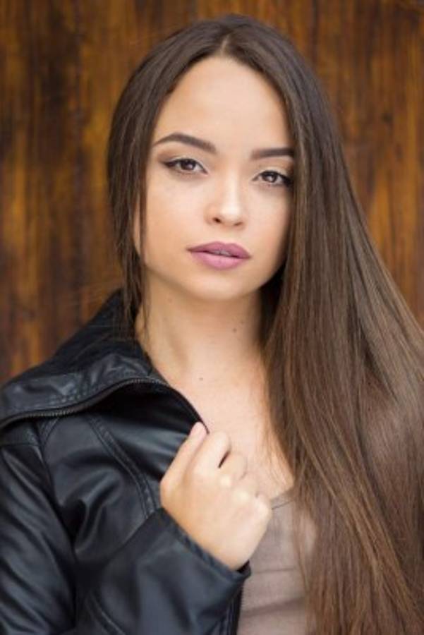 Así es Melissa Handal, la hermosa presentadora de TV y 'barbie' de Instagram