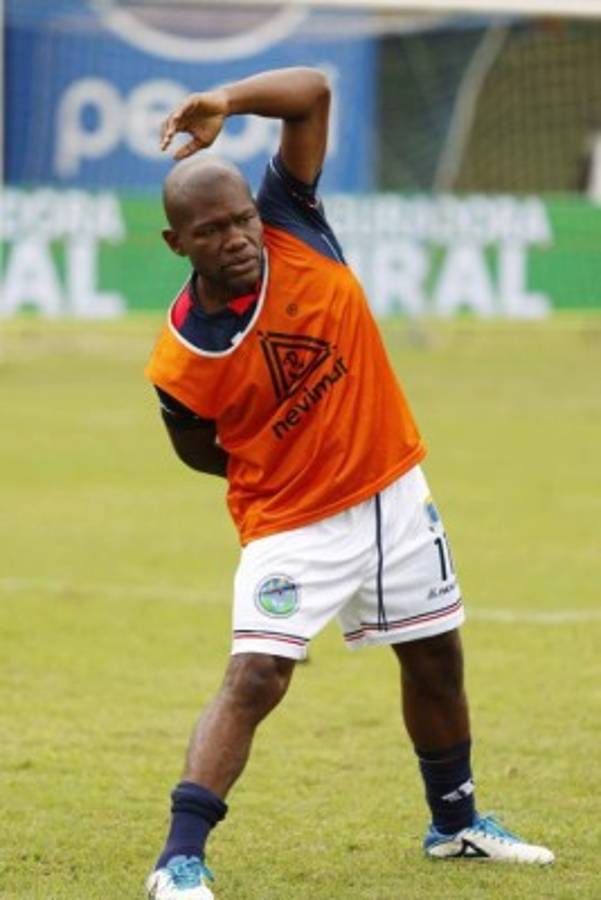 Mercado: Motagua va por uno del Olimpia y dos hondureños irían al extranjero