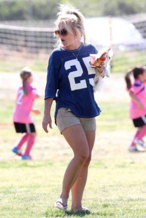 Madres famosas que apoyan a sus hijos para ser profesionales en el fútbol