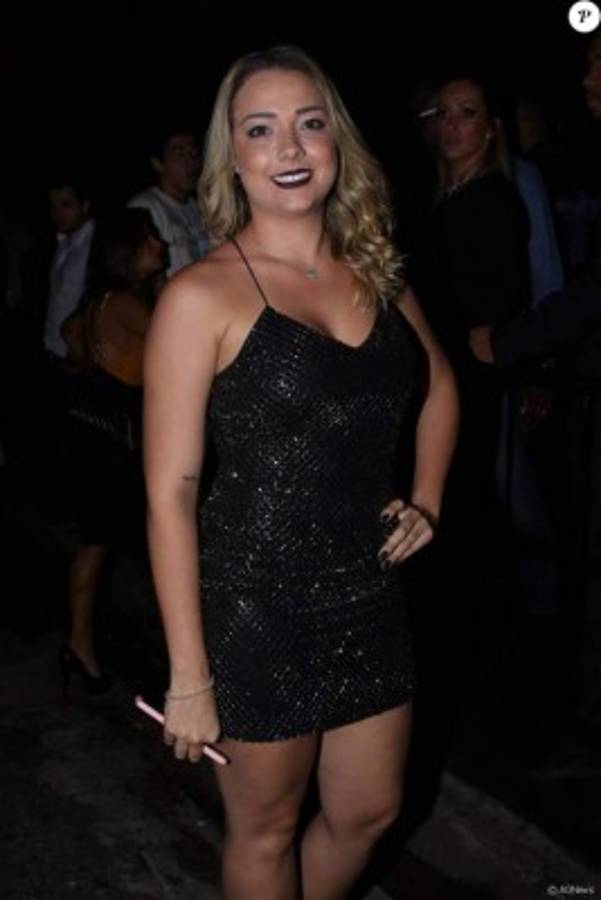 Neymar se pasa a lo grande la fiesta de 20 años de su hermana Rafaella