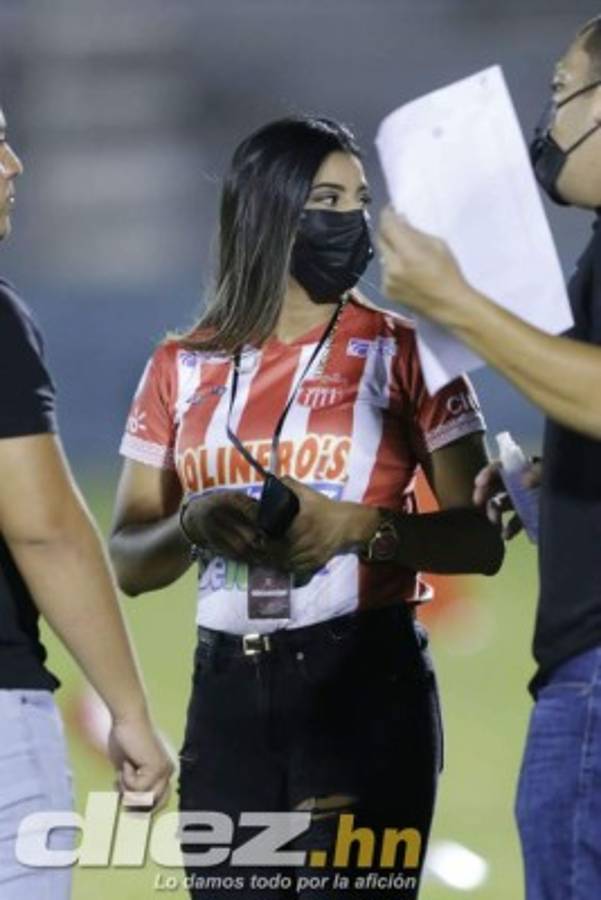 Invitado de lujo en La Ceiba, chica de mercadeo del Vida y la mujer de Jairo Martínez deslumbran