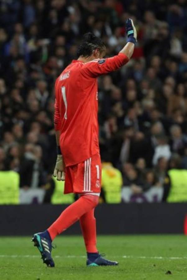 EN FOTOS: La tristeza de Keylor Navas por su horror y la locura de CR7 al final