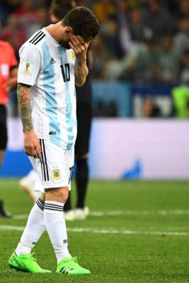 FOTOS: La tristeza y bronca de Lionel Messi ante Croacia
